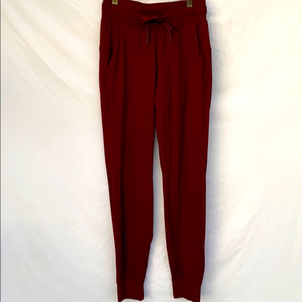 Lululemon Ready to Rulu Jogger